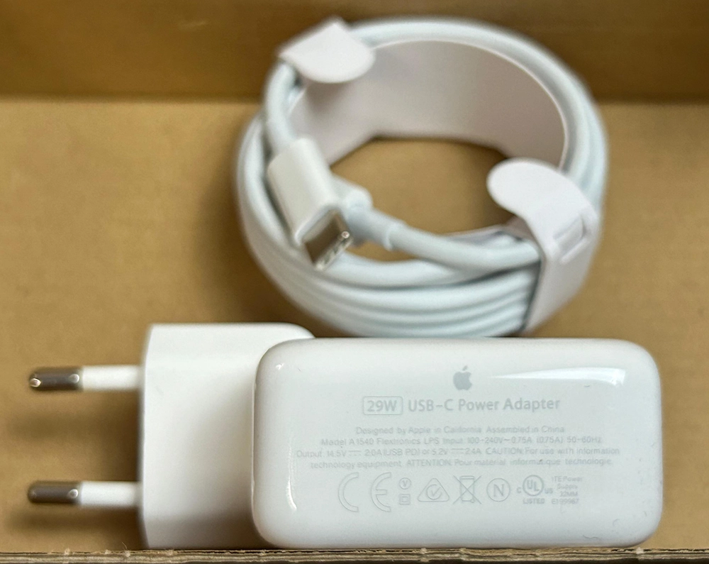 Cargador Original Apple 29W USB-C para MacBook 12″ (A1540)